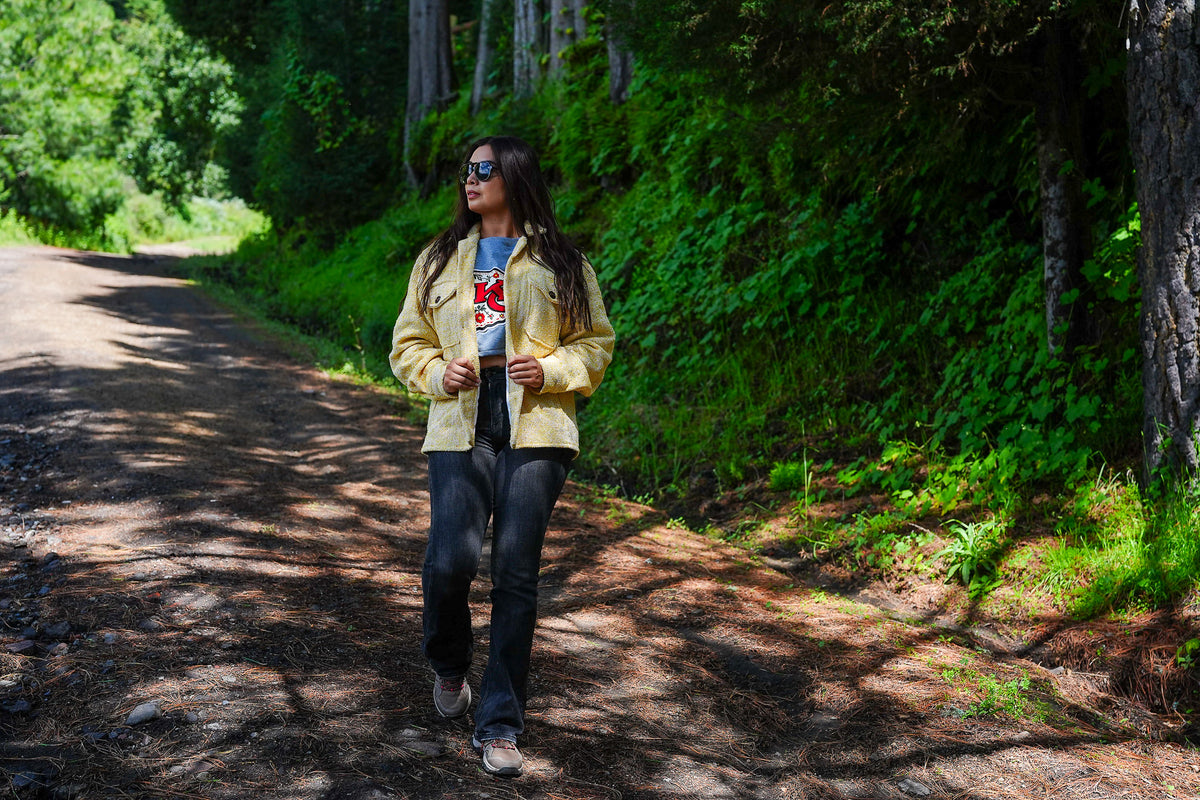 Pancho's Blanket × Kansas City Chiefs Sunwoven Gold Shaket — photoshoot image 0379