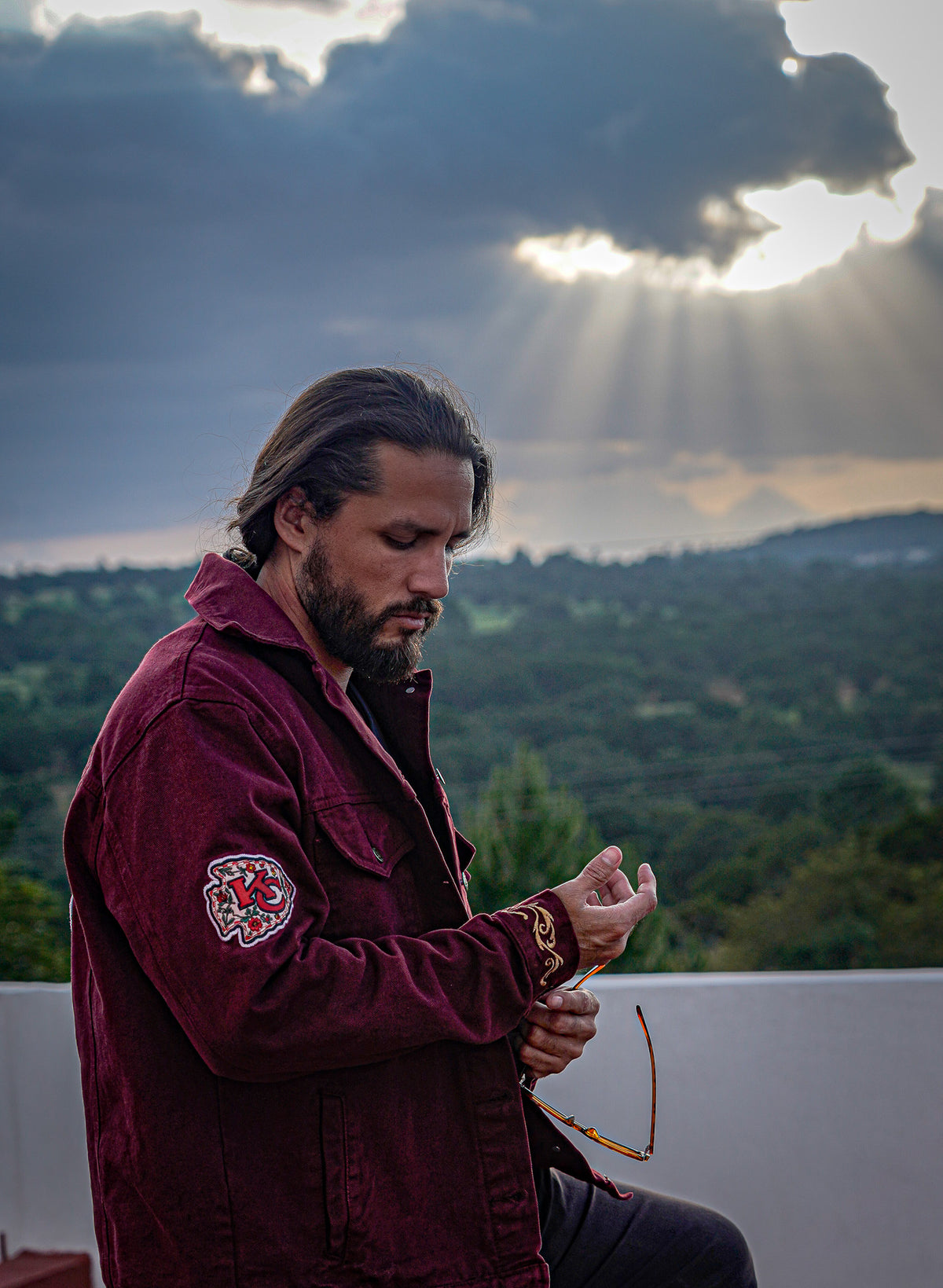 Pancho's Blanket × Kansas City Chiefs Men's Heritage Burnt Red Denim Jacket — photoshoot image _VID0215