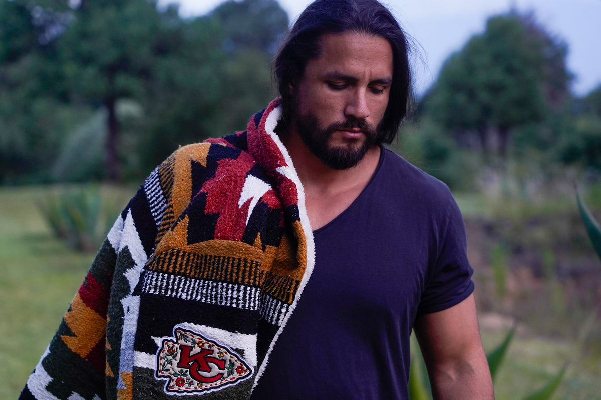 Pancho's Blanket × Kansas City Chiefs Special Edition Heritage Coat — photoshoot image _VID0413
