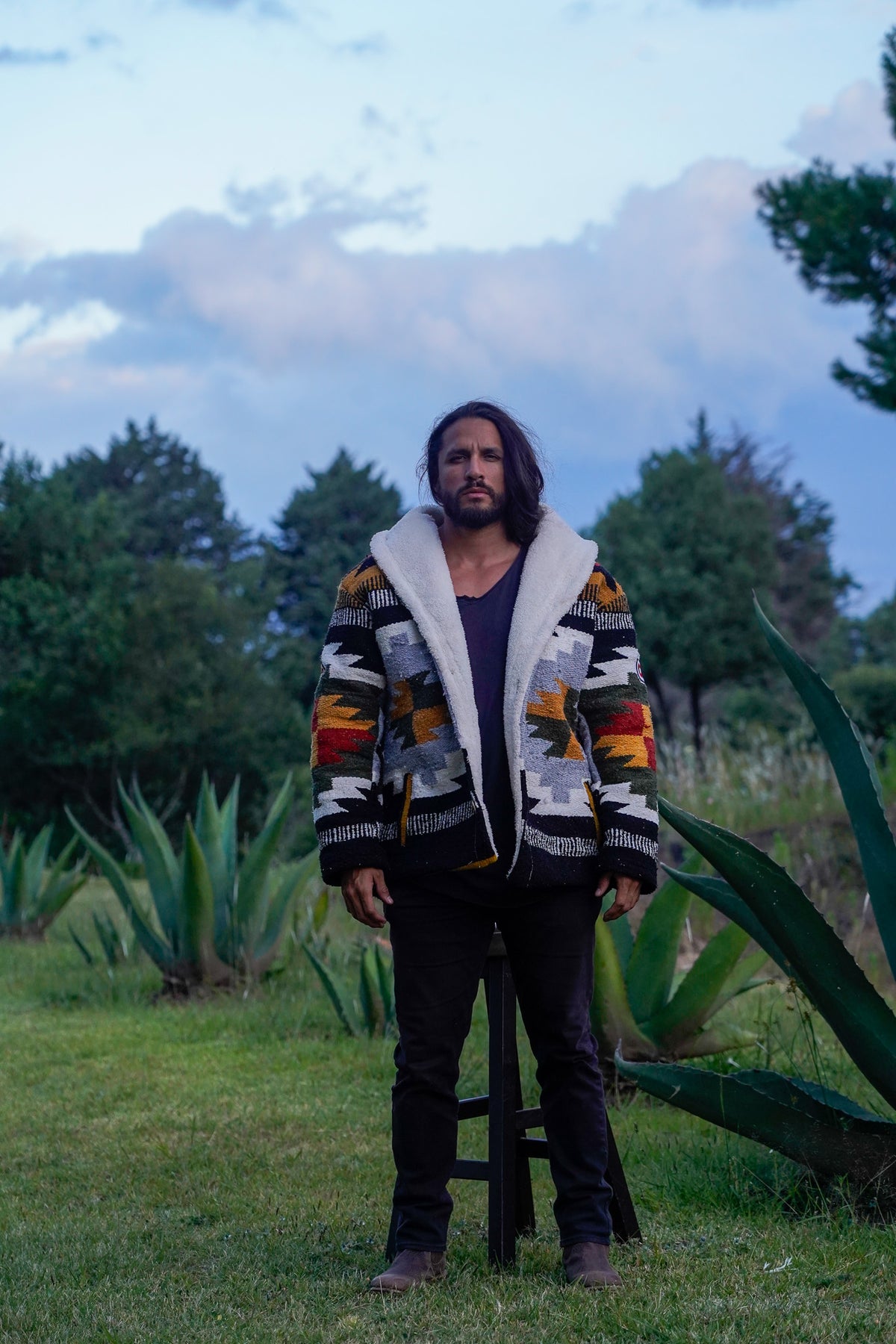 Pancho's Blanket × Kansas City Chiefs Special Edition Heritage Coat — photoshoot image _VID0434