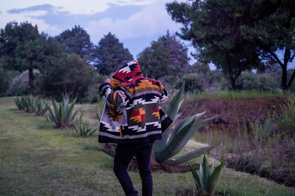 Pancho's Blanket × Kansas City Chiefs Special Edition Heritage Coat — photoshoot image _VID0642