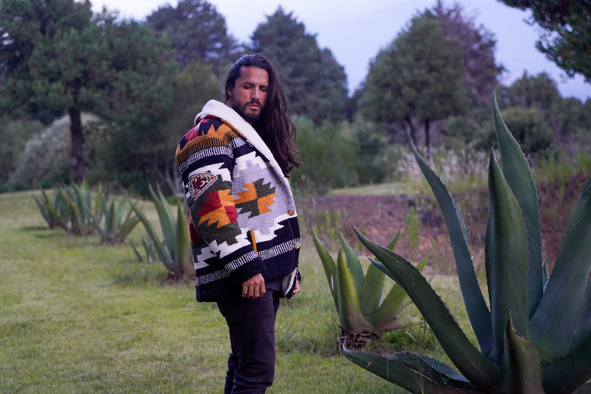 Pancho's Blanket × Kansas City Chiefs Special Edition Heritage Coat — photoshoot image _VID0707