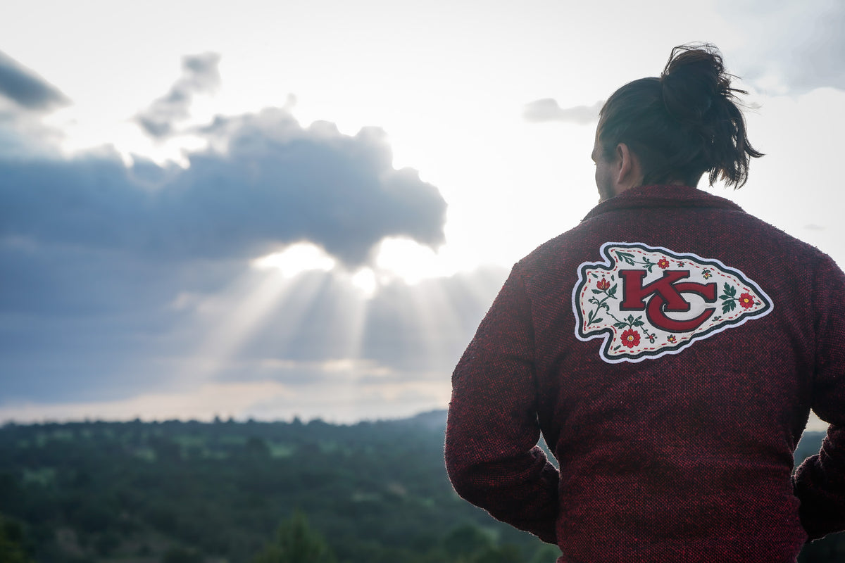 Pancho's Blanket × Kansas City Chiefs Chiefs Red Shaket — photoshoot image _VID0176