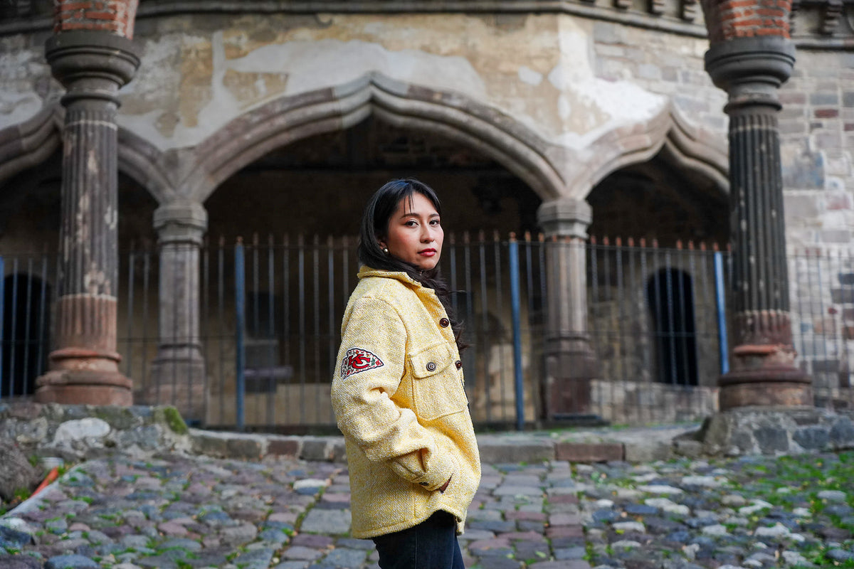 Pancho's Blanket × Kansas City Chiefs Sunwoven Gold Shaket — photoshoot image 0548