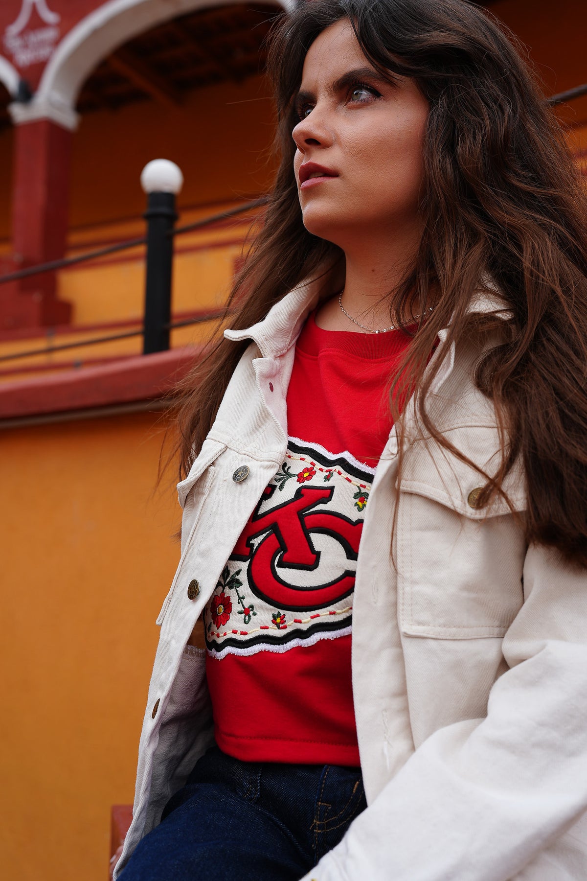 Pancho's Blanket × Kansas City Chiefs Women's Off-White Denim Jacket — photoshoot image 0441