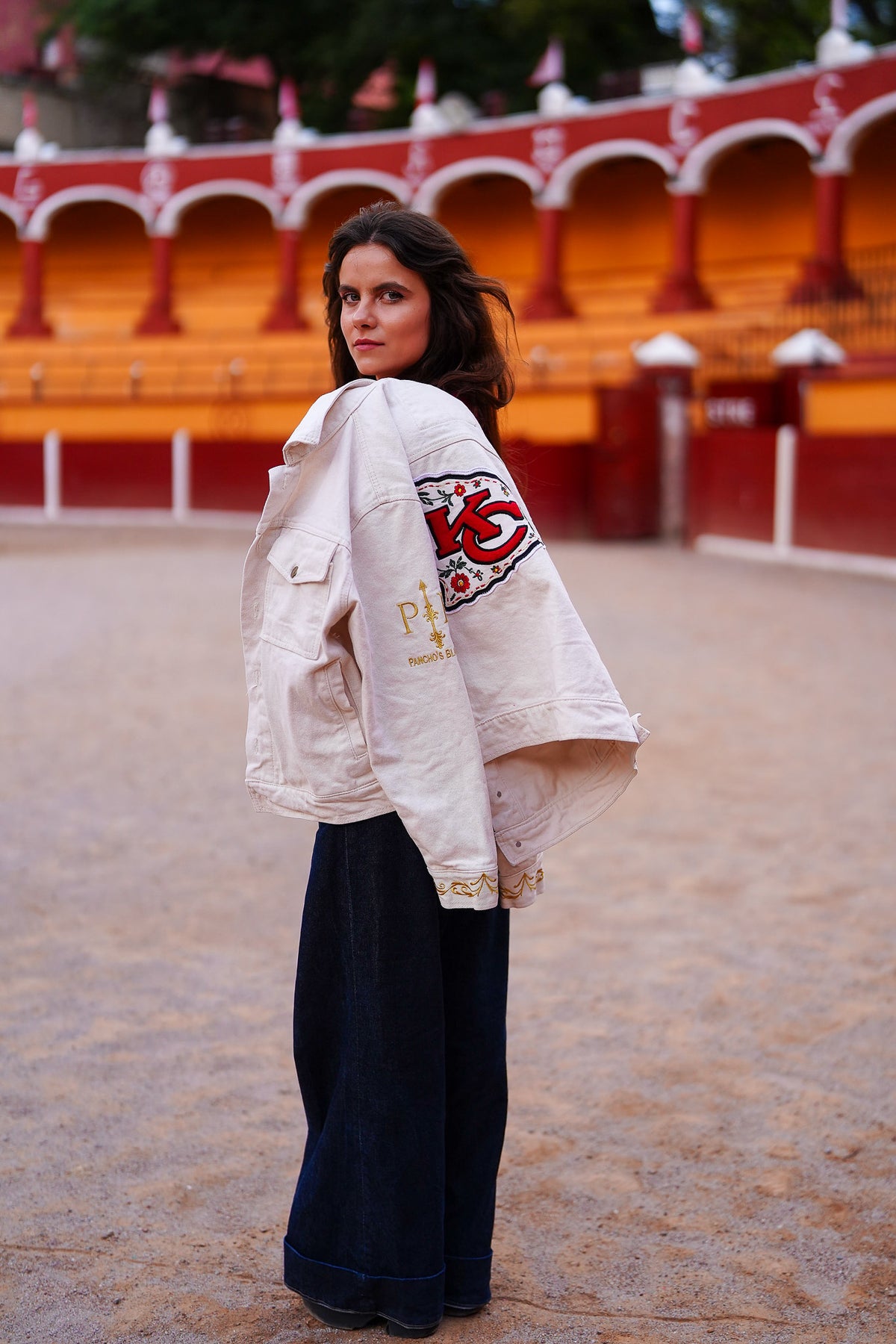 Pancho's Blanket × Kansas City Chiefs Women's Off-White Denim Jacket — photoshoot image 0466