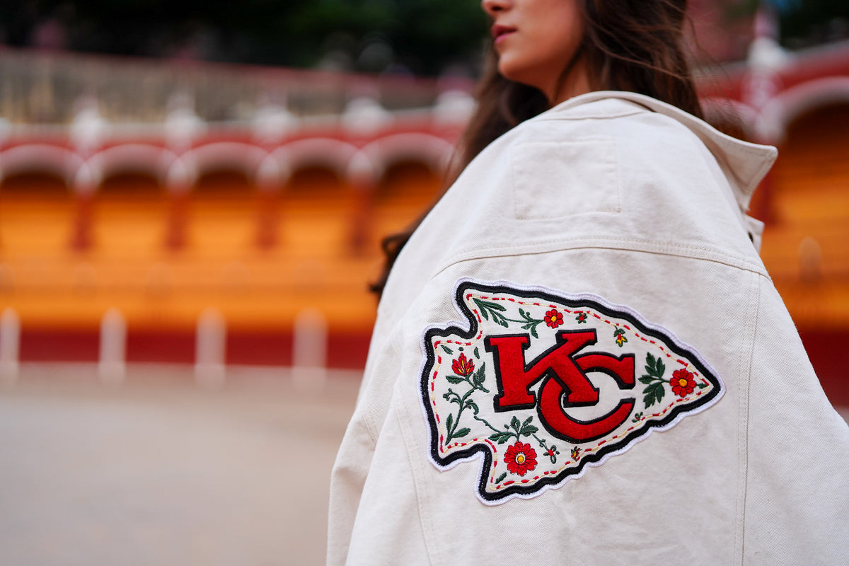 Pancho's Blanket × Kansas City Chiefs Women's Off-White Denim Jacket — photoshoot image 0477