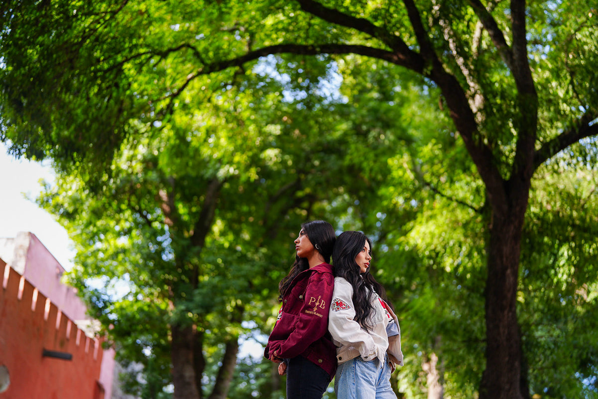 Pancho's Blanket × Kansas City Chiefs Women's Off-White Denim Jacket — photoshoot image 0633