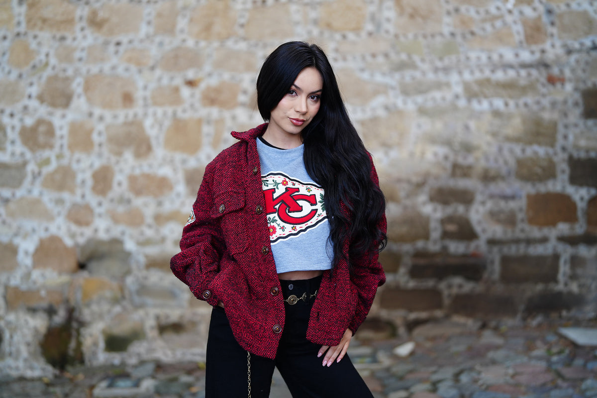 Pancho's Blanket × Kansas City Chiefs Floral Arrowhead Crop Top in gray — photoshoot image 0690