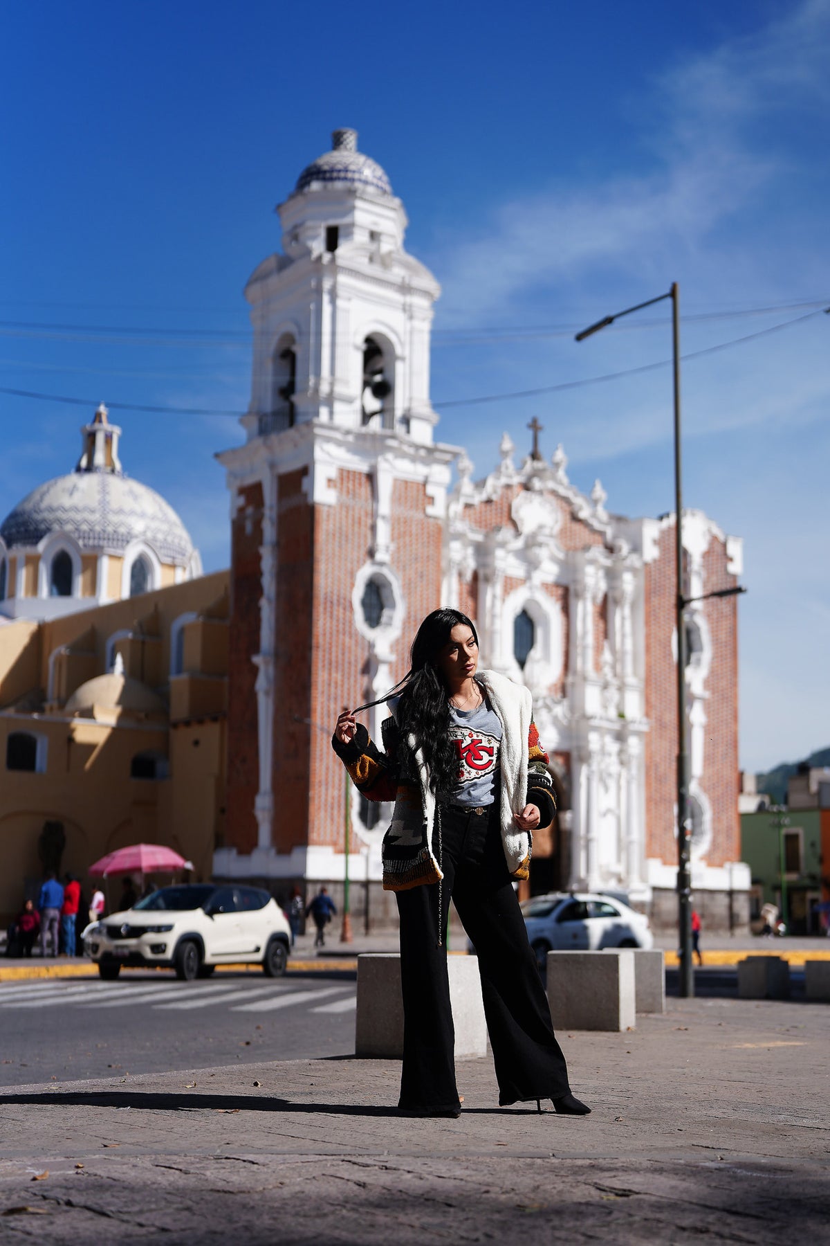 Pancho's Blanket × Kansas City Chiefs Floral Arrowhead Crop Top in gray — photoshoot image 0814