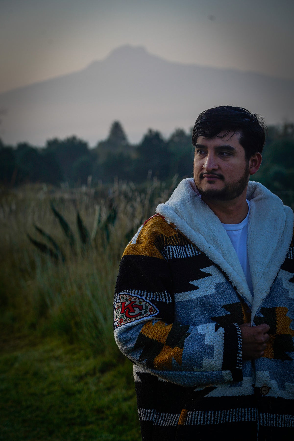 Pancho's Blanket × Kansas City Chiefs Special Edition Heritage Coat — photoshoot image _VID0119