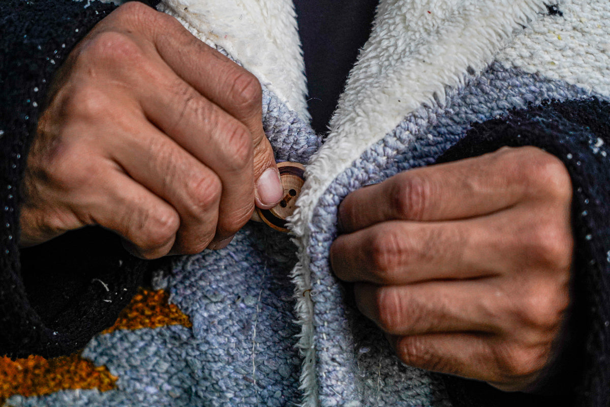 Pancho's Blanket × Kansas City Chiefs Special Edition Heritage Coat — photoshoot image _VID0453