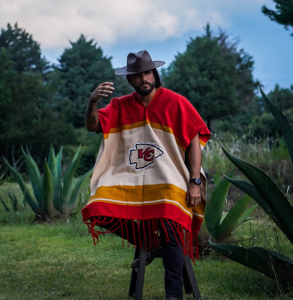 Pancho's Blanket × Kansas City Chiefs Red, Gold & Cream Gaban — photoshoot image _VID0321